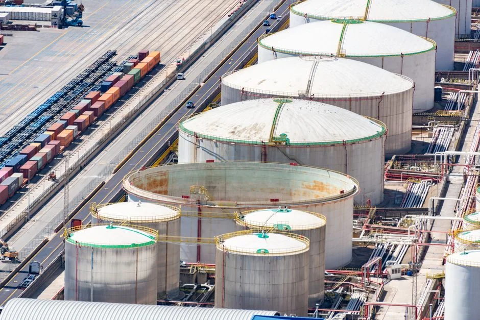 China's Full Oil Reserves Expose Western Scramble for Gulf Supplies — Technology Innovation