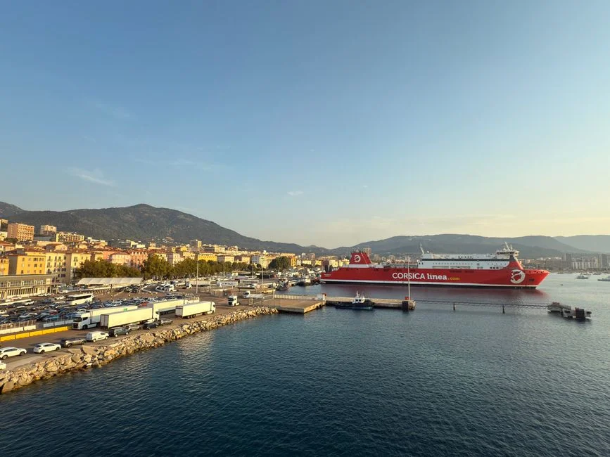 France Unveils Mega LNG Ship in Singapore — A Game Changer for Energy Markets