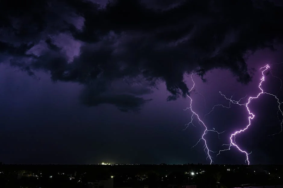 IMD Warns of Thunderstorms in Delhi—Business Operations Face Disruption — World Affairs