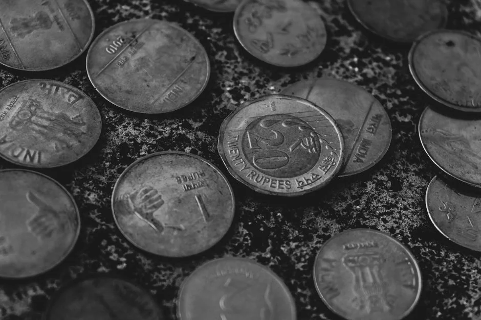 India's UPI Surges Past ₹29.90 Lakh Crore — What This Means for Investors — Economy Business