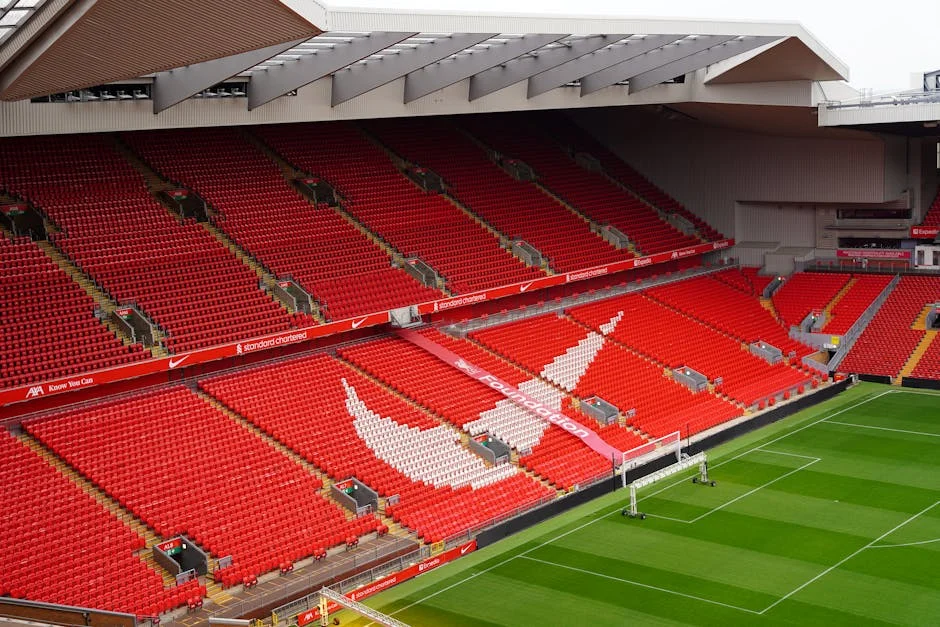Liverpool & Chelsea Bid £60m for Gakpo — Transfer Window Heats Up