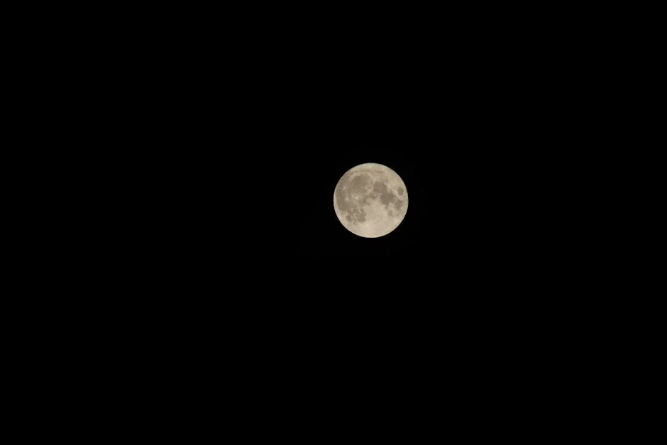 NASA Launches Lunar Base Plans — What It Means for Global Investment Trends