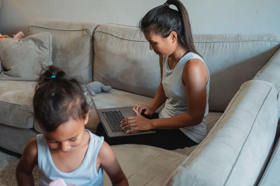 Singapore's Parenting Crisis Exposes Work-Life Imbalance — Parents Demand Changes — World Affairs