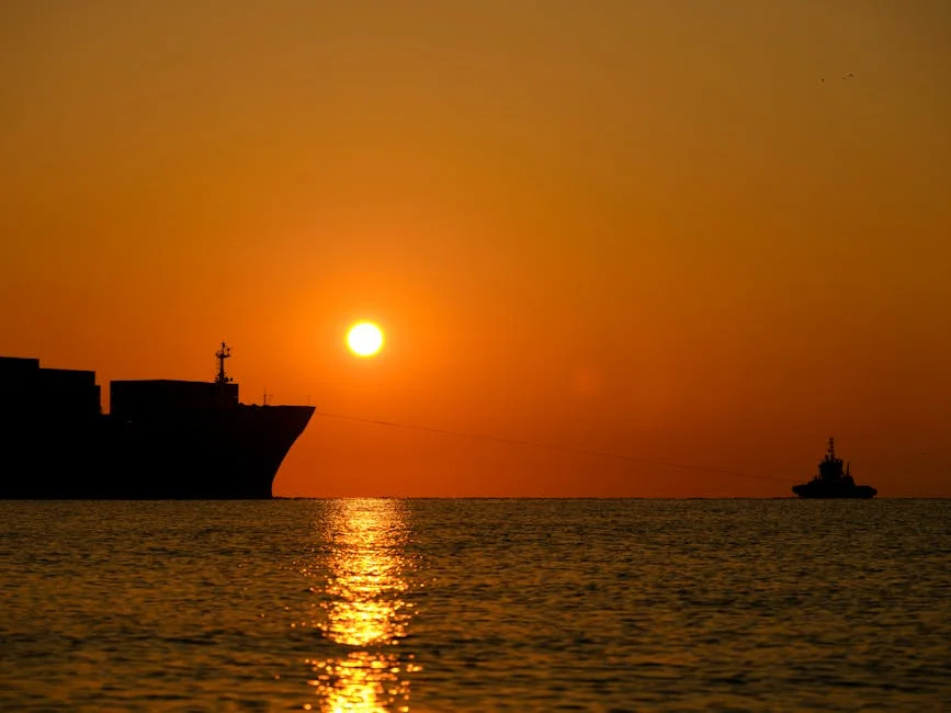 Trump Threatens to Block Hormuz as Iran Faces Oil Pressure