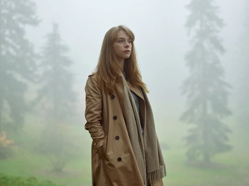 Universal Bets on Emma Stone Rom-Com — Market Implications Explained