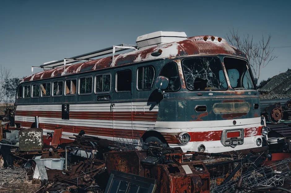 Whitsundays Bus Crash Shocks Tourism Sector Amid Economic Uncertainty